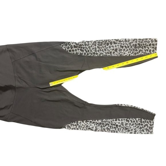 Avia Black and Gray Performance Leggings with Speckled Design - Picture 7 of 9